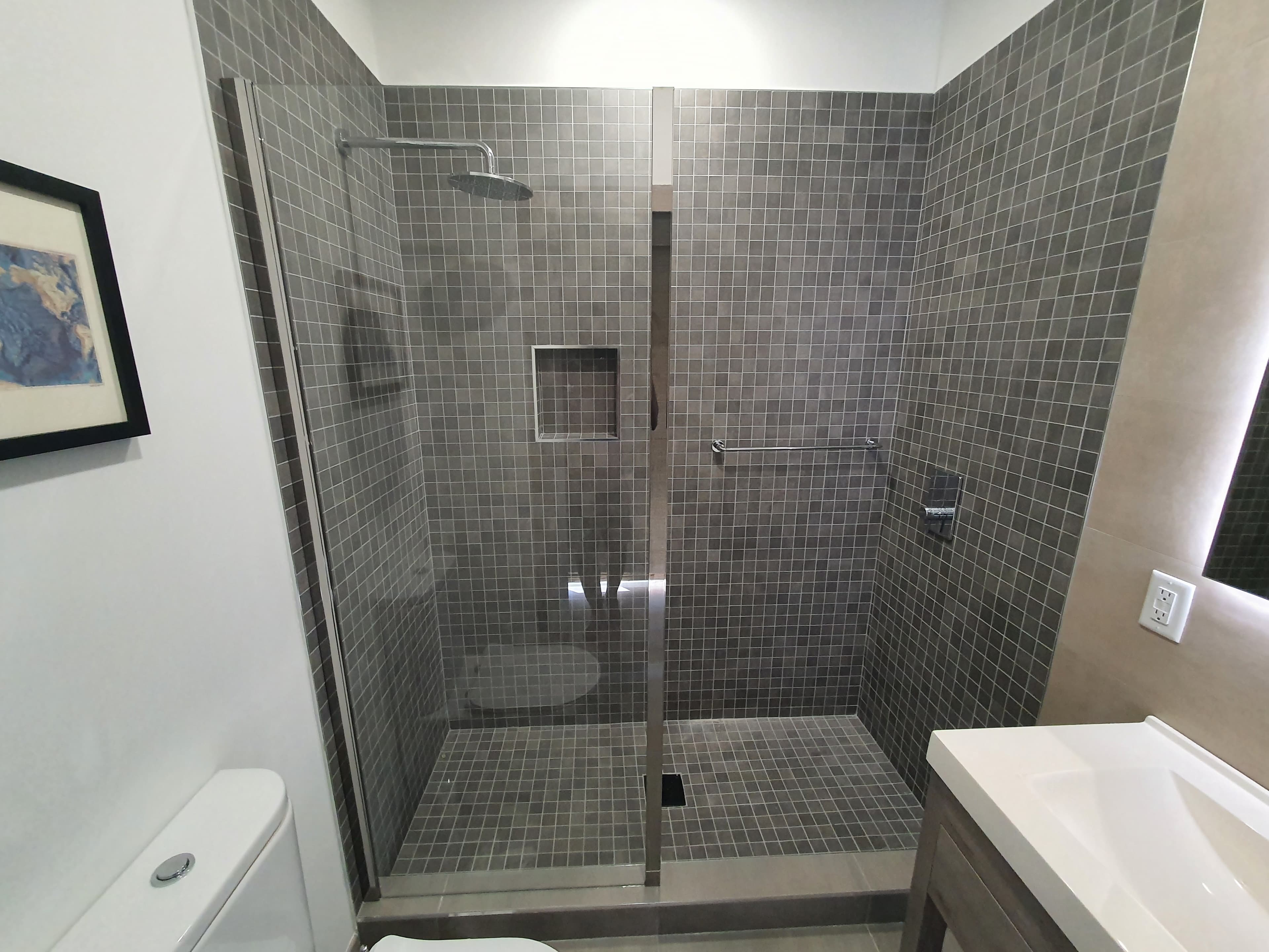 High-End Bathroom Renovation - Image 2